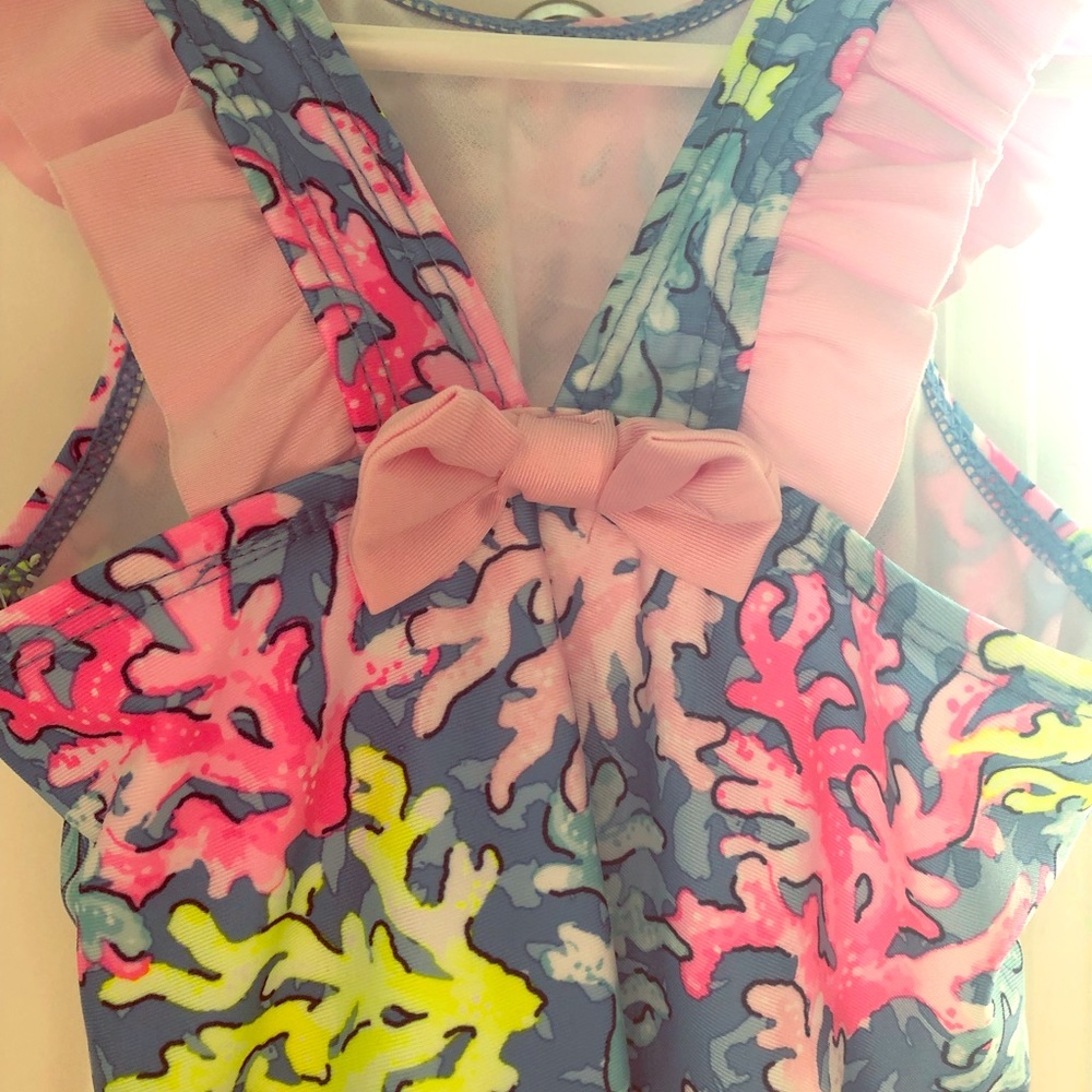 Crown& Ivy Kids one piece swimsuit “Blue Sail”